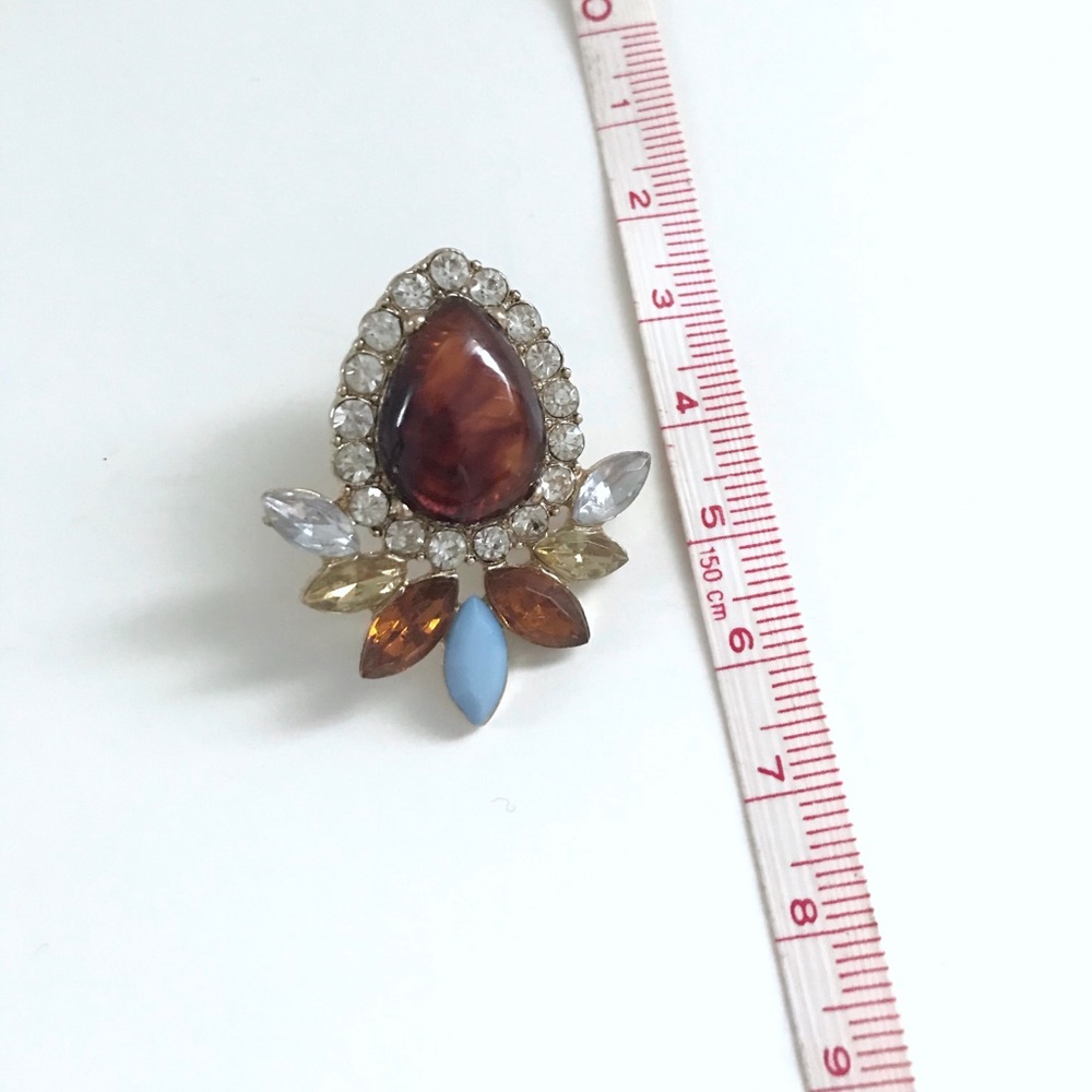 Statement earrings - Picture 3 of 3